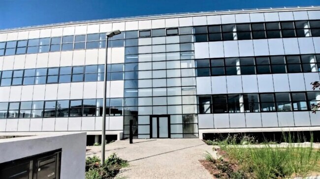 Plus de détails pour Bureau à louer