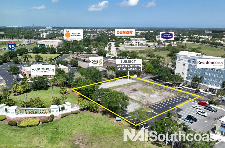 1930 Fountainview Blvd, Port Saint Lucie, FL à vendre - Photo principale – Image 1 sur 5