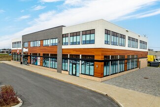 Plus de détails pour 1235 Rue Douglas, Saint-jean-sur-richelieu, QC - Local commercial à louer