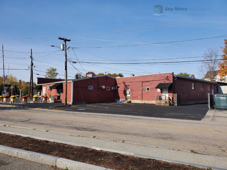 90 Pond St, Weymouth, MA à louer - Photo de l’immeuble – Image 2 sur 2