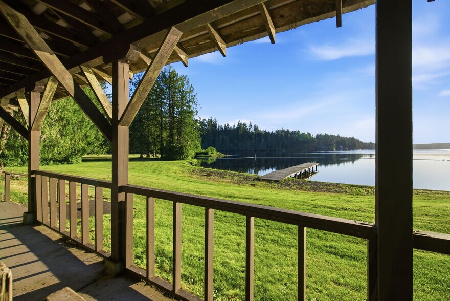 1052 E Mason Lake Dr W, Grapeview, WA à vendre - Photo de l’immeuble – Image 2 sur 40