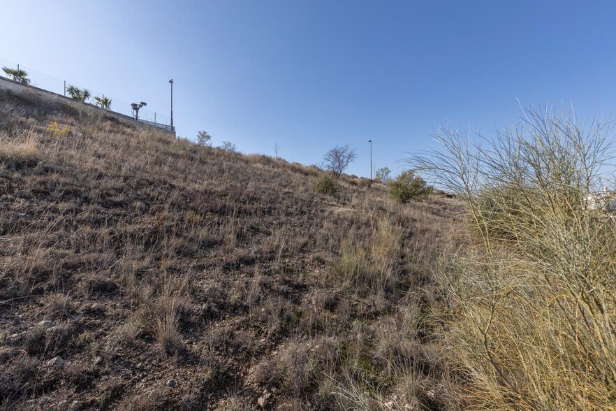 Calle Güevéjar, 6, La Zubia, Granada à vendre - Photo de l’immeuble – Image 3 sur 17