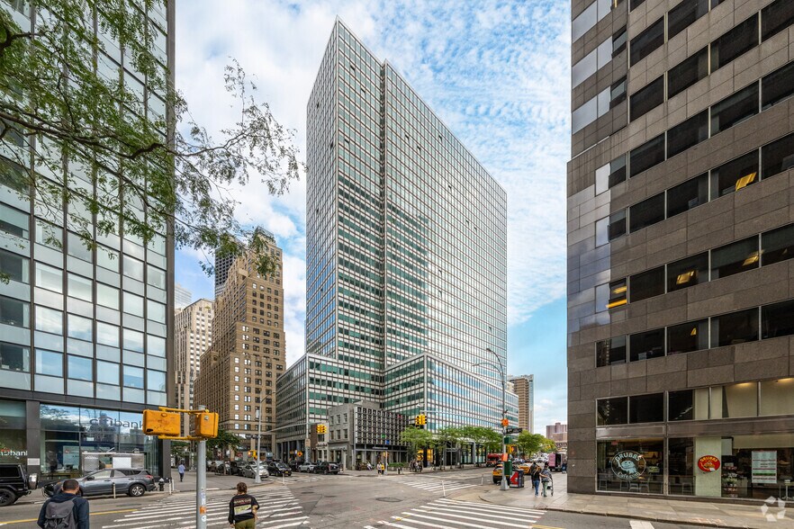 200 Pearl St, New York, NY à louer - Photo de l’immeuble – Image 1 sur 7