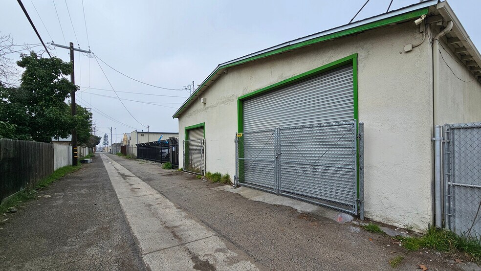 4330-4332 E Belmont Ave, Fresno, CA à vendre - Photo de l’immeuble – Image 3 sur 19