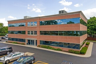 Plus de détails pour 300 E Roosevelt Rd, Wheaton, IL - Bureau à louer