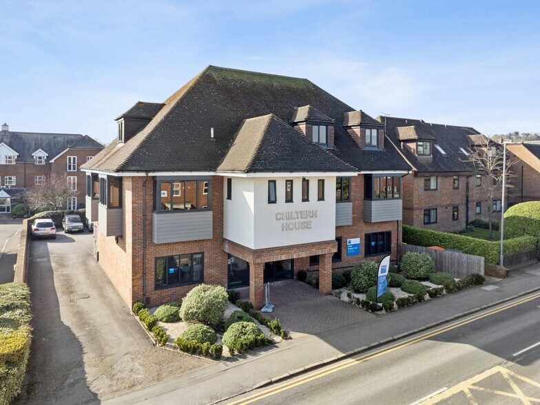 49-51 Dean St, Marlow à louer - Photo de l’immeuble – Image 1 sur 6