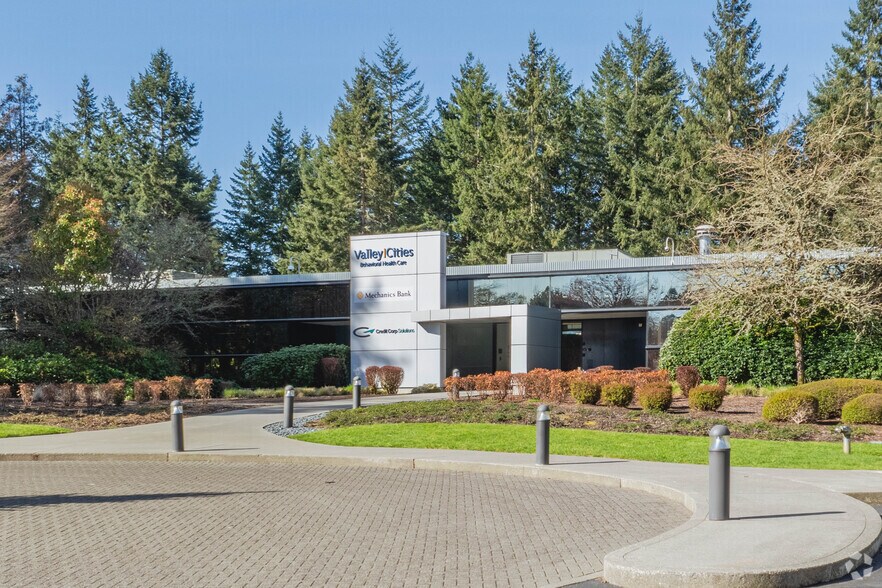 33405 8th Ave S, Federal Way, WA à vendre - Photo de l’immeuble – Image 2 sur 4