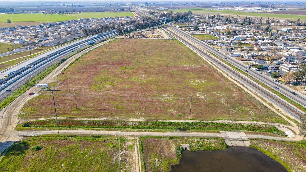 1901 Sycamore Ave, Atwater, CA à louer - Photo de l’immeuble – Image 2 sur 48