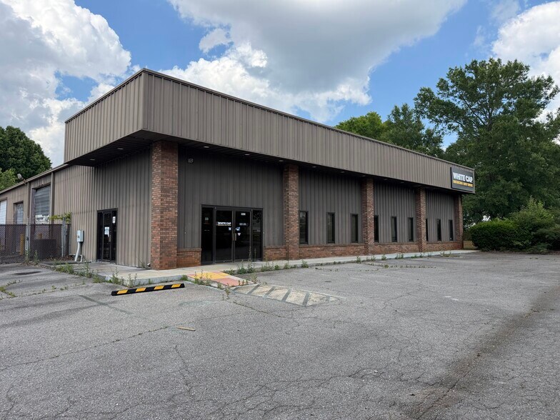 3288 Wall Triana Hwy SW, Huntsville, AL à louer - Photo de l’immeuble – Image 2 sur 5