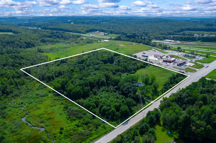 5817 State Route 8, Harrisville, PA à vendre - Photo de l’immeuble – Image 3 sur 15