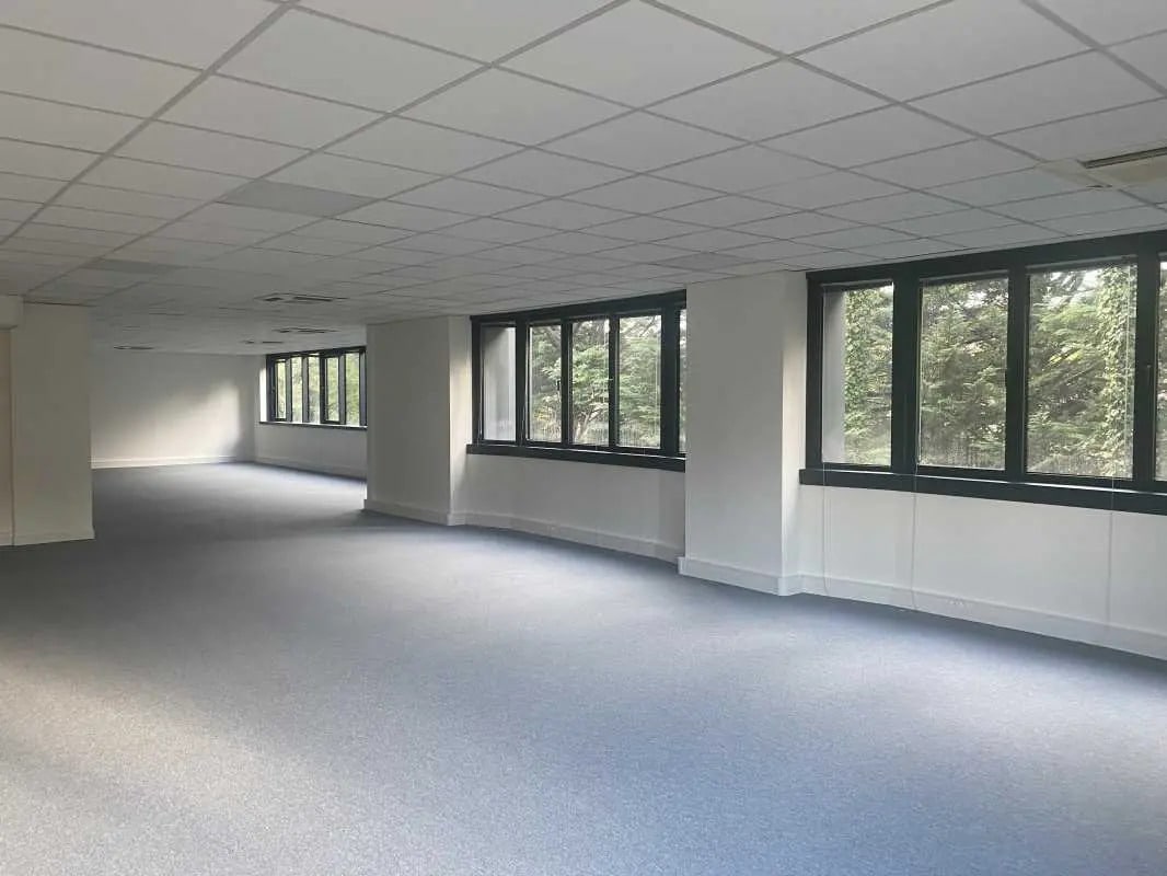 Bureau dans Saint-Didier-au-Mont-d'Or à louer Photo intérieure– Image 1 sur 2