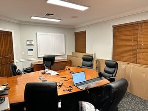 1350 NE 56th St, Fort Lauderdale, FL à louer Photo intérieure– Image 2 sur 5