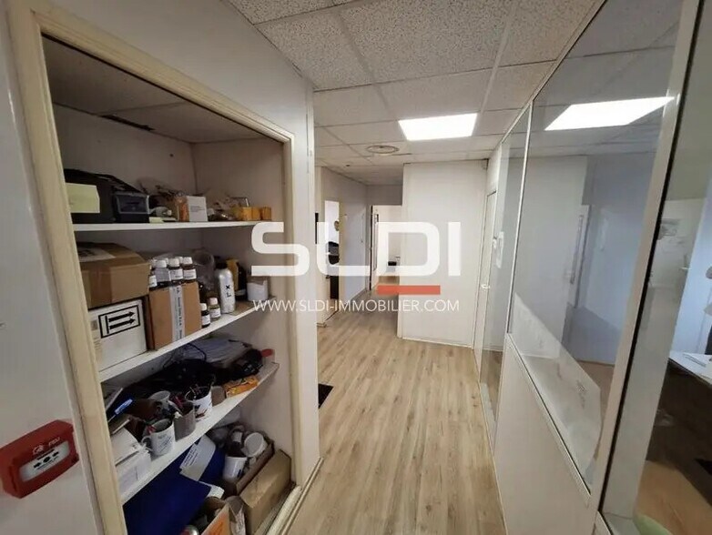 89 Avenue Du Progrès, Chassieu à louer - Photo intérieure – Image 3 sur 4