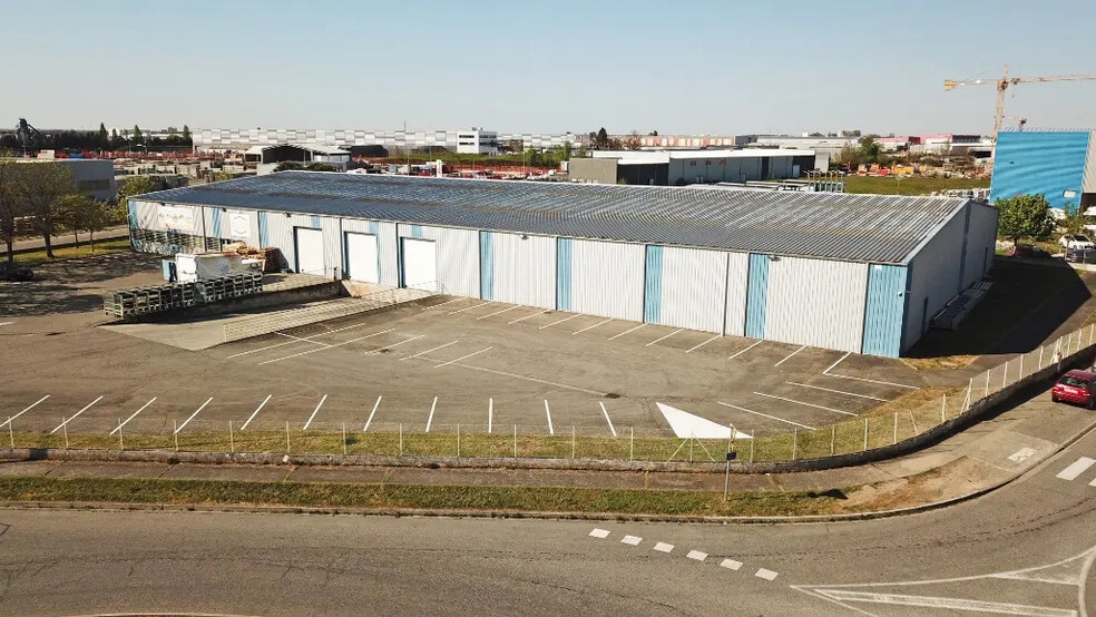 12 Boulevard Marcel Paul, Tournefeuille à vendre - Photo de l’immeuble – Image 1 sur 6