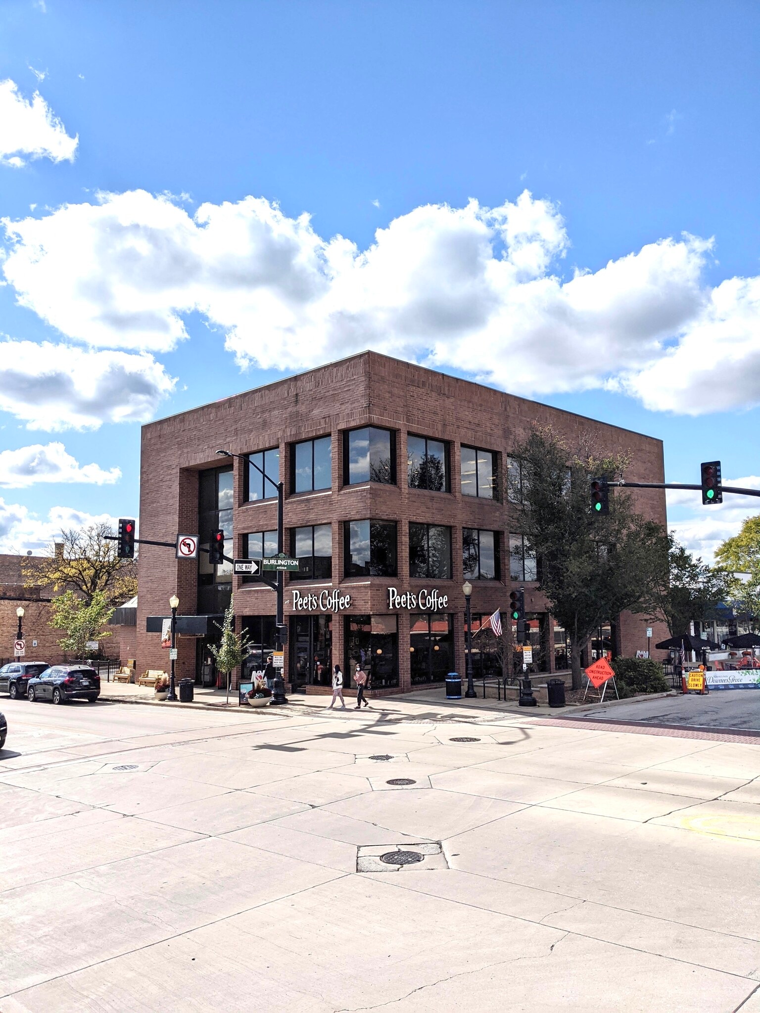 5100 Main St, Downers Grove, IL à louer Photo de l’immeuble– Image 1 sur 16