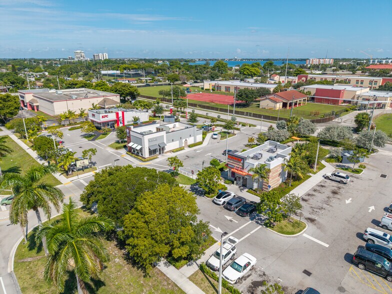1225 Palm Beach Lakes Blvd, West Palm Beach, FL à vendre - Photo de l’immeuble – Image 1 sur 14
