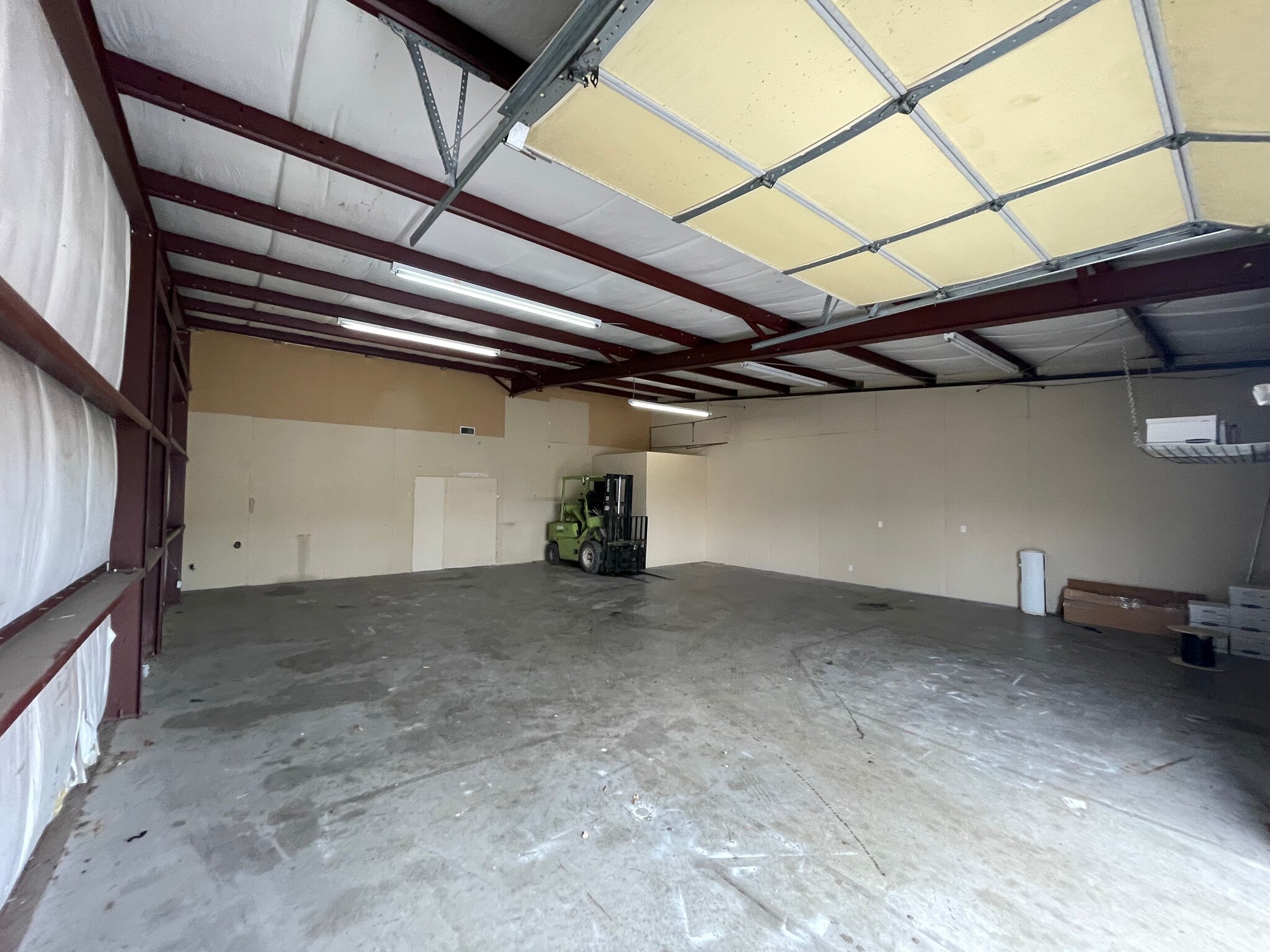 11121 E Pine St, Tulsa, OK à louer Photo de l’immeuble– Image 1 sur 9