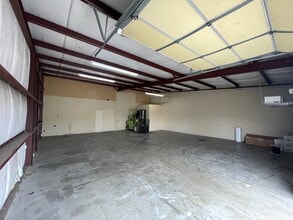 11121 E Pine St, Tulsa, OK à louer Photo de l’immeuble– Image 1 sur 9