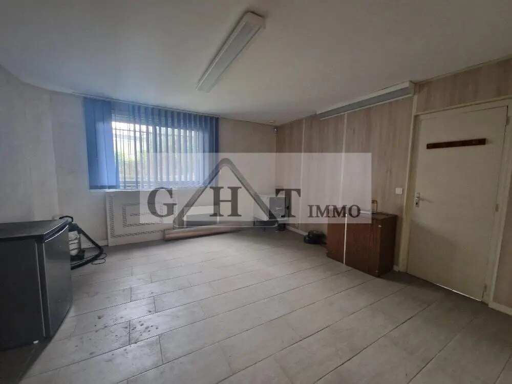 Bureau dans Mareuil-lès-Meaux à louer Photo intérieure– Image 1 sur 12