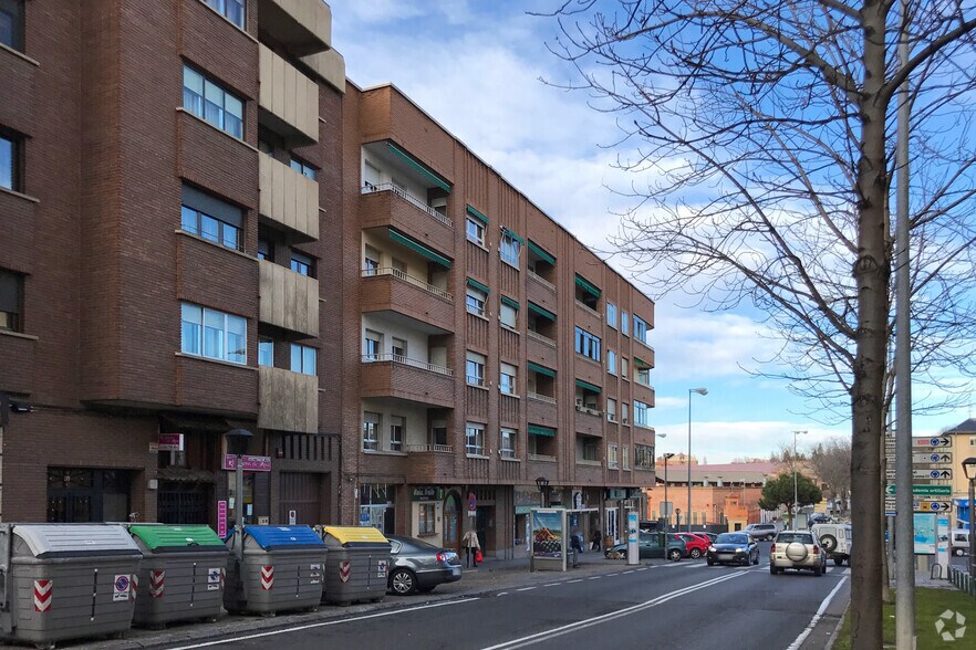 Local commercial dans Segovia, Segovia à louer - Photo principale – Image 1 sur 2