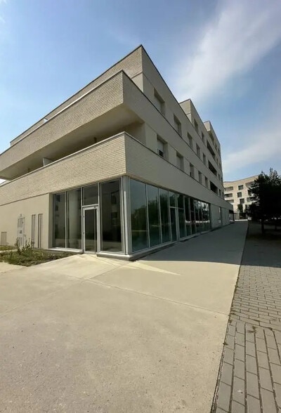 Local commercial dans Amiens à louer - Photo de l’immeuble – Image 1 sur 1