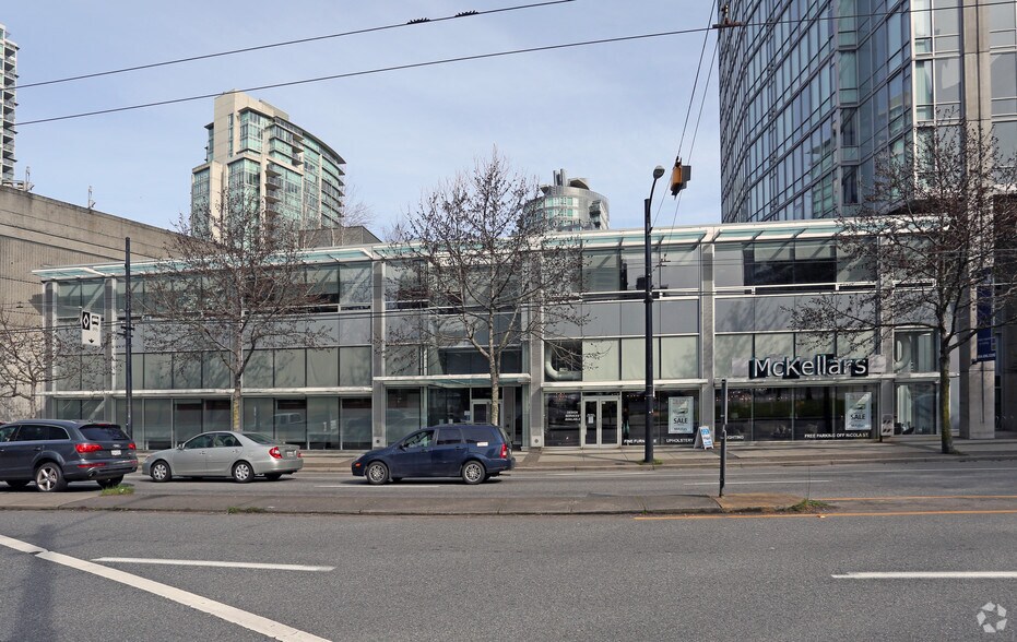 1529 Pender St W, Vancouver, BC à louer - Photo de l’immeuble – Image 3 sur 6