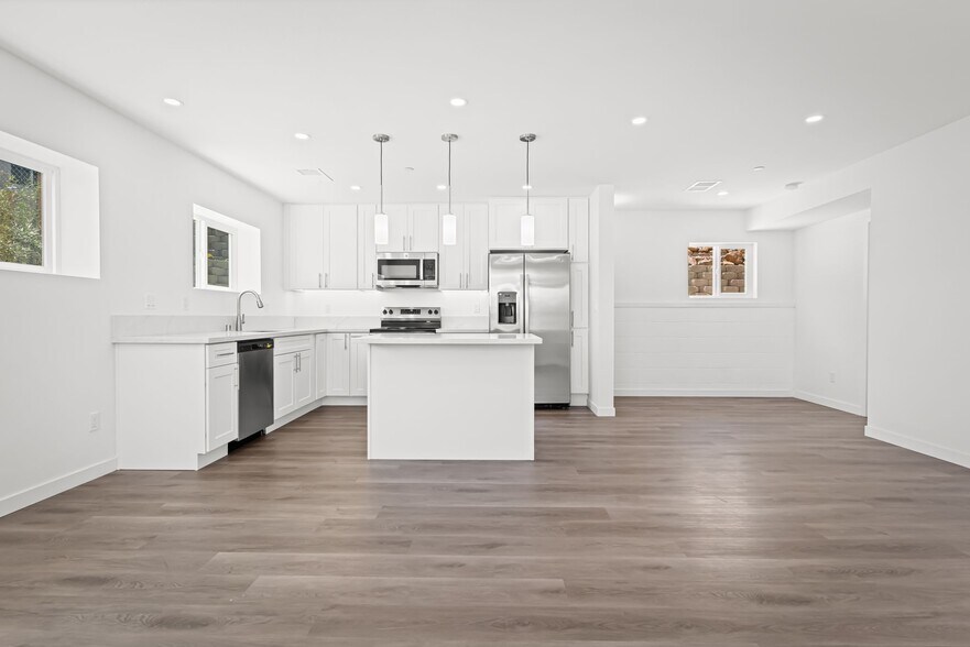 2720 Reo Dr, San Diego, CA à vendre - Photo de l’immeuble – Image 3 sur 14