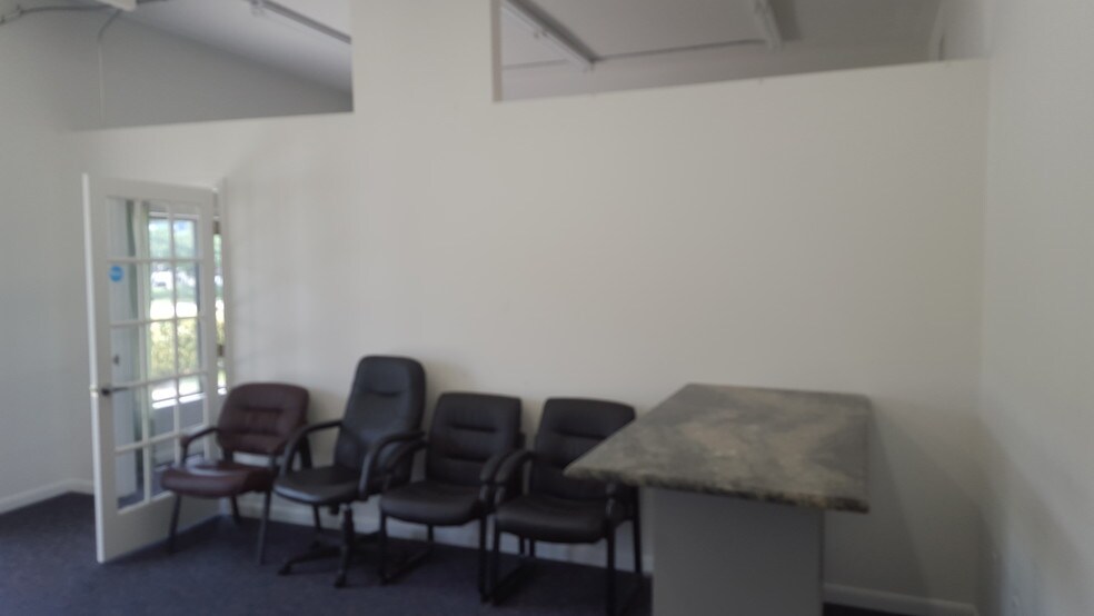 3831 Tyrone Blvd N, Saint Petersburg, FL à louer - Photo intérieure – Image 3 sur 55