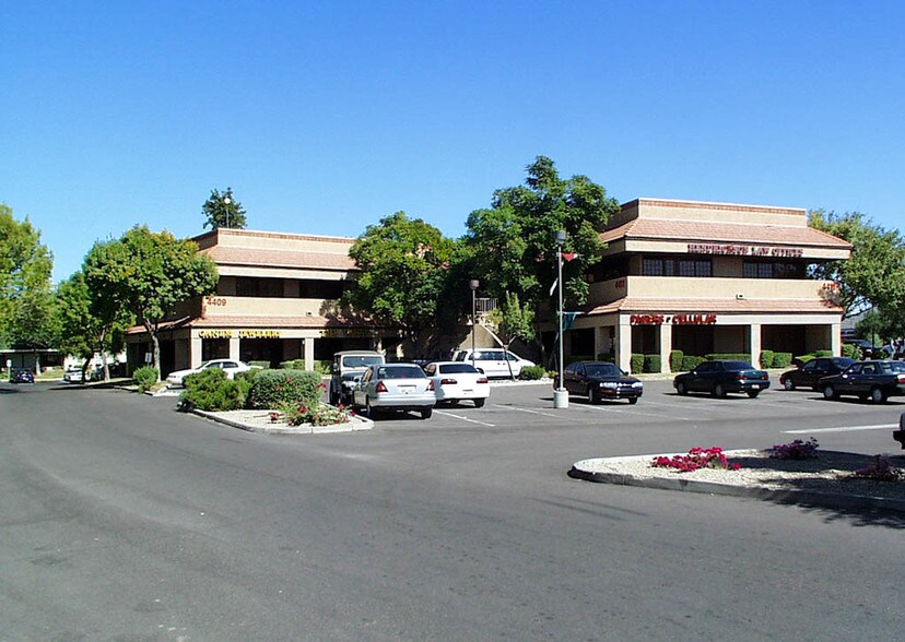 4409-4411 S Rural Rd, Tempe, AZ à louer - Photo de l’immeuble – Image 2 sur 7