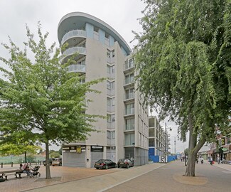 Plus de détails pour 21-23 North St, Romford - Local commercial à louer