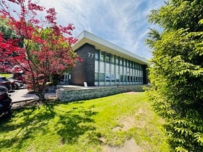 77 Tarrytown Rd, White Plains, NY à louer Photo de l’immeuble– Image 1 sur 12