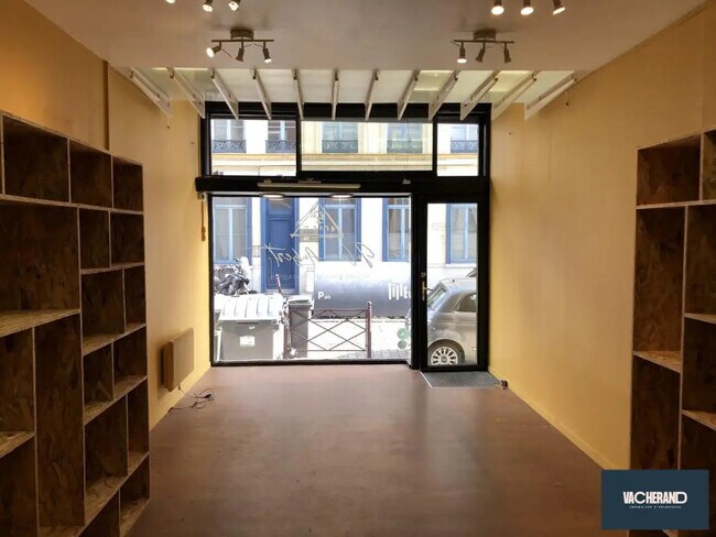 Plus de détails pour Local commercial à vendre