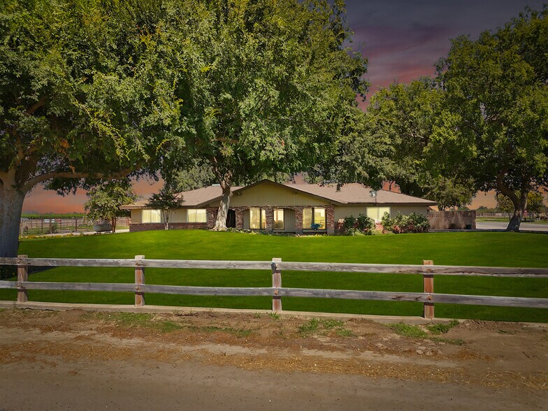 15852 Wible Rd, Bakersfield, CA à vendre - Photo de l’immeuble – Image 2 sur 24