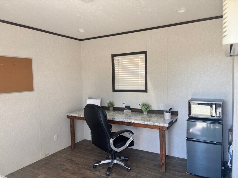 2540 Oakley Rd, Oakley, CA à louer - Photo de l’immeuble – Image 3 sur 8