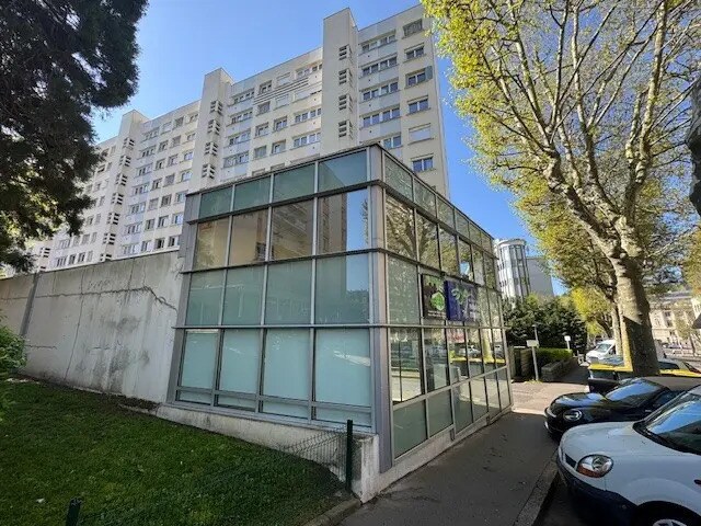 Bureau dans Saint-Étienne à vendre Photo de l’immeuble– Image 1 sur 6