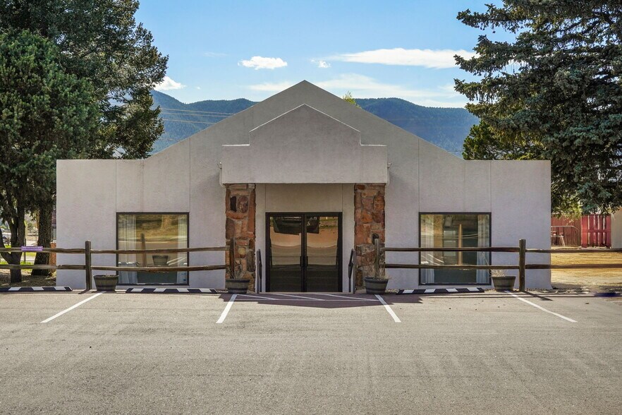 267 N Washington St, Monument, CO à vendre - Photo de l’immeuble – Image 1 sur 28