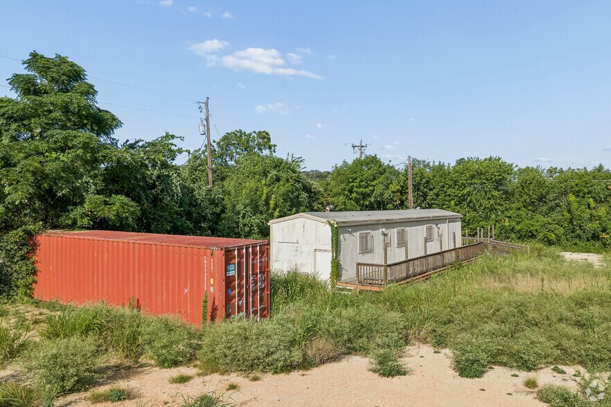 12905 Lowden Ln, Manchaca, TX à vendre - Photo de l’immeuble – Image 3 sur 18