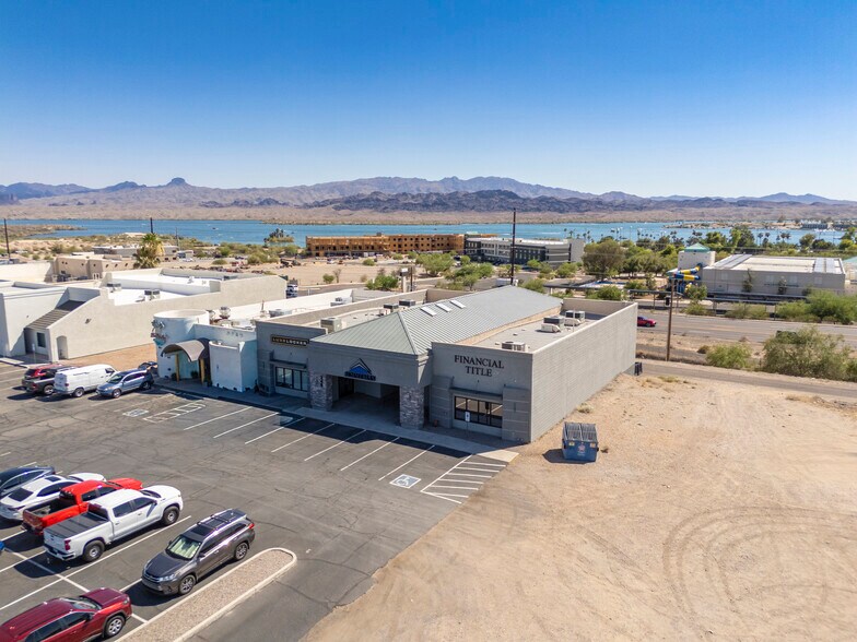 349 Lake Havasu Ave S, Lake Havasu City, AZ à vendre - Photo de l’immeuble – Image 2 sur 59