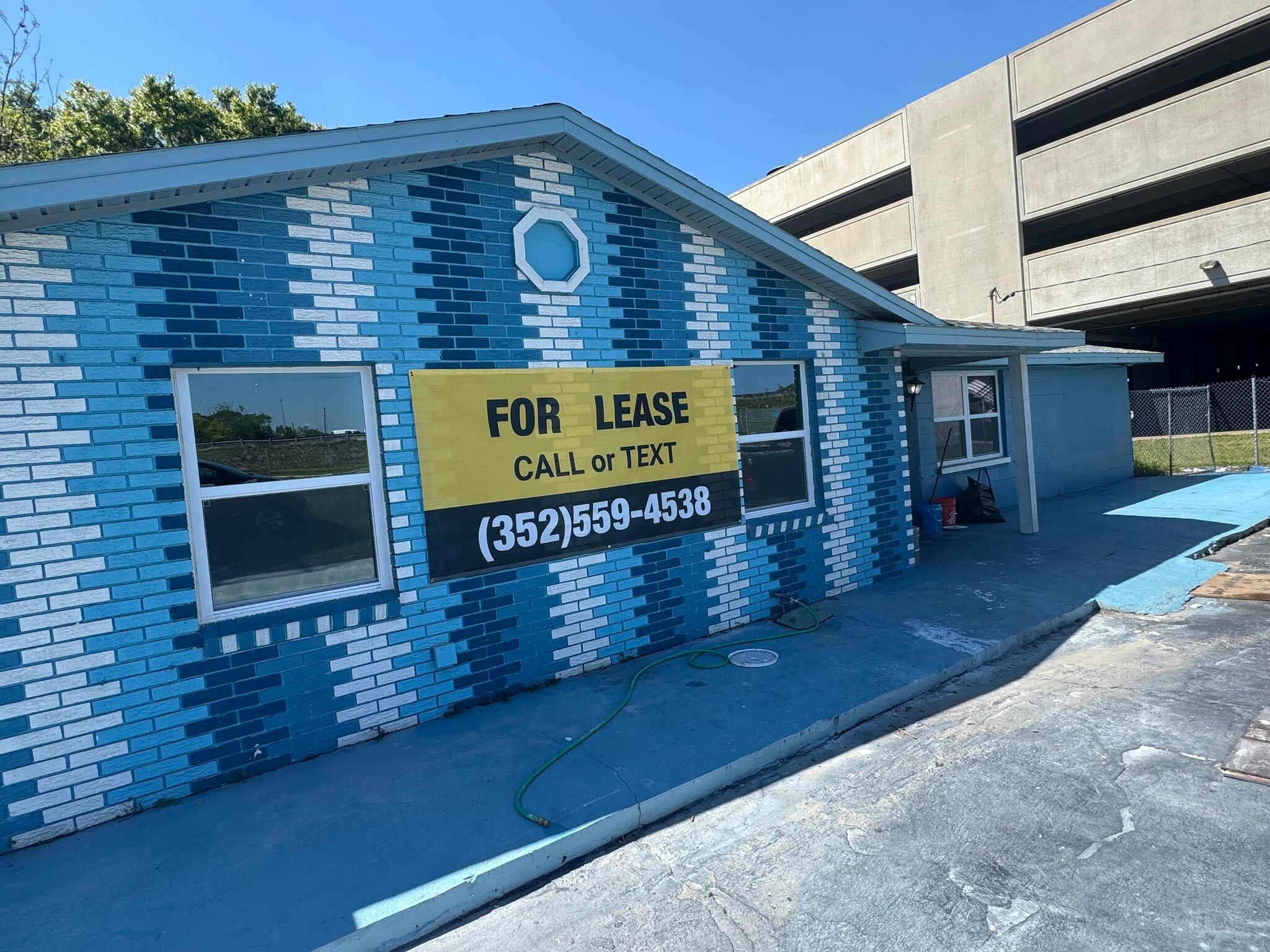 11412 N Central Ave, Tampa, FL à louer Photo principale– Image 1 sur 38