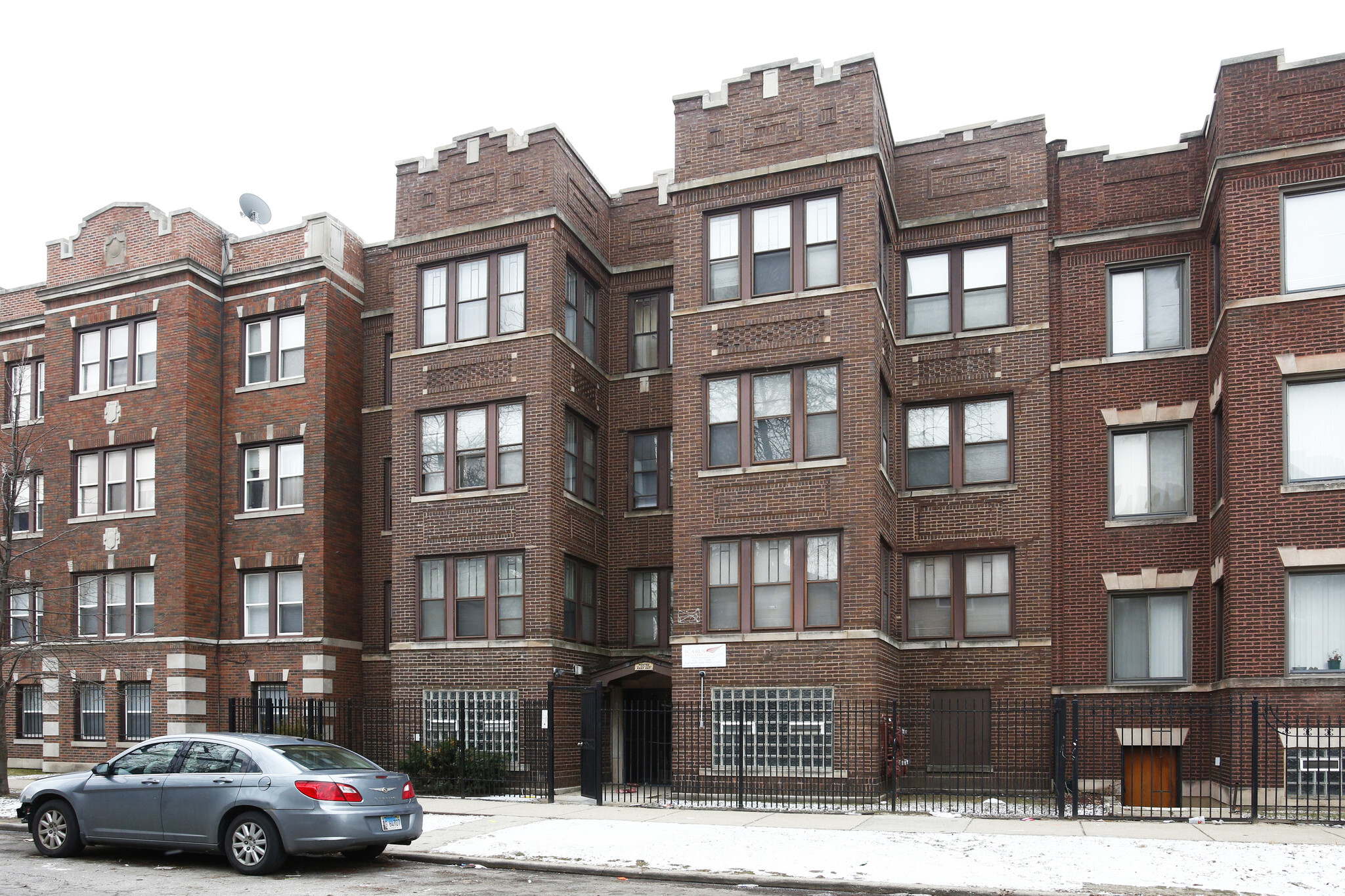 7024 S Clyde Ave, Chicago, IL à vendre Photo principale– Image 1 sur 16