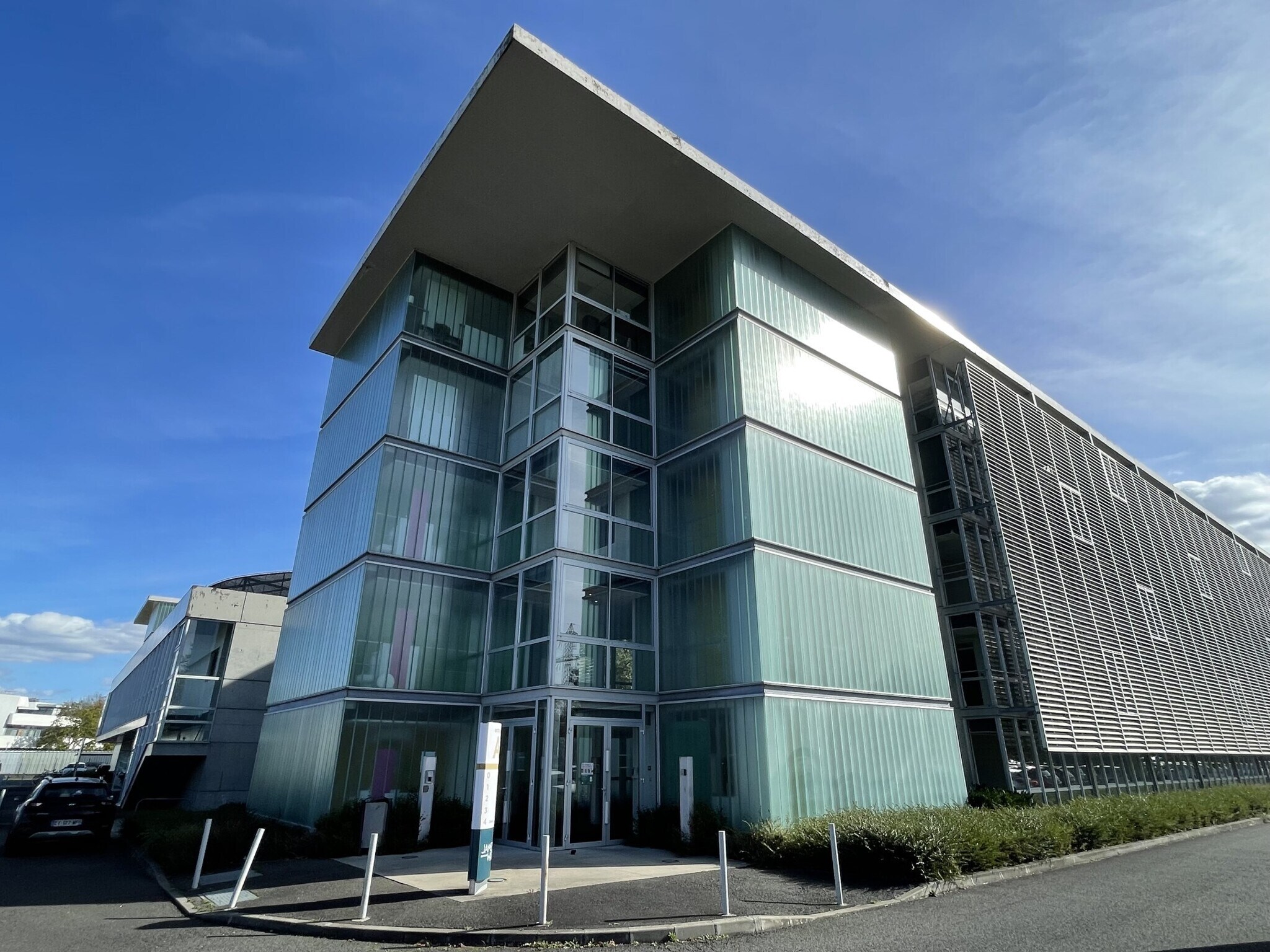 19 Allée James Watt, Mérignac à louer Photo de l’immeuble– Image 1 sur 10