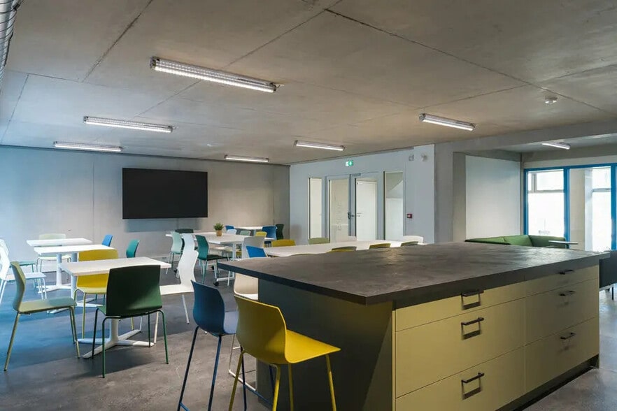 Bureau dans Nantes à louer - Photo de l’immeuble – Image 1 sur 5