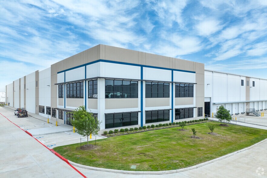6500 Nita Way, Baytown, TX à vendre - Photo principale – Image 1 sur 34