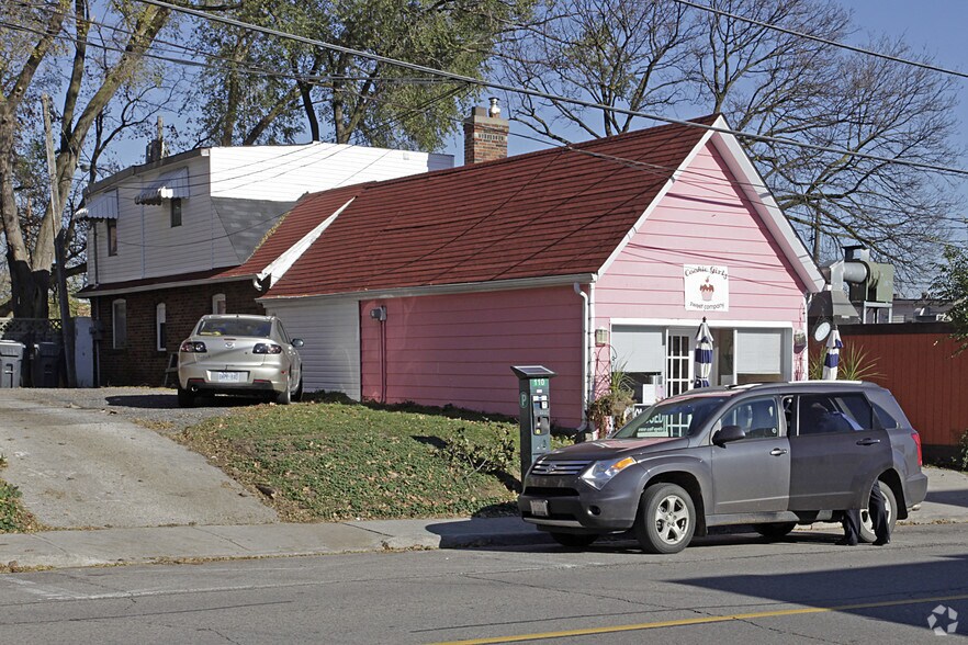 13 Stavebank Rd, Mississauga, ON à louer - Photo de l’immeuble – Image 2 sur 2