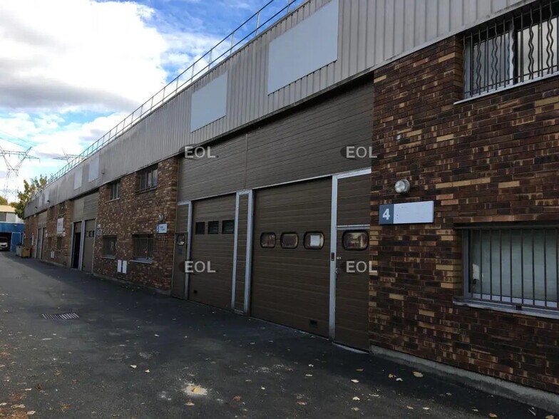 Industriel/Logistique dans Lisses à louer - Photo de l’immeuble – Image 1 sur 4