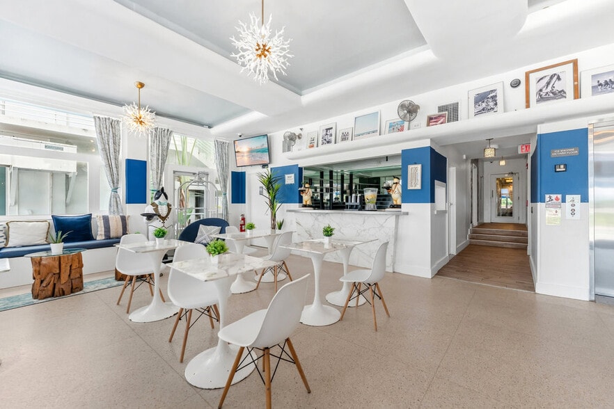 1418 Ocean Dr, Miami Beach, FL à vendre - Hall d’entrée – Image 3 sur 16