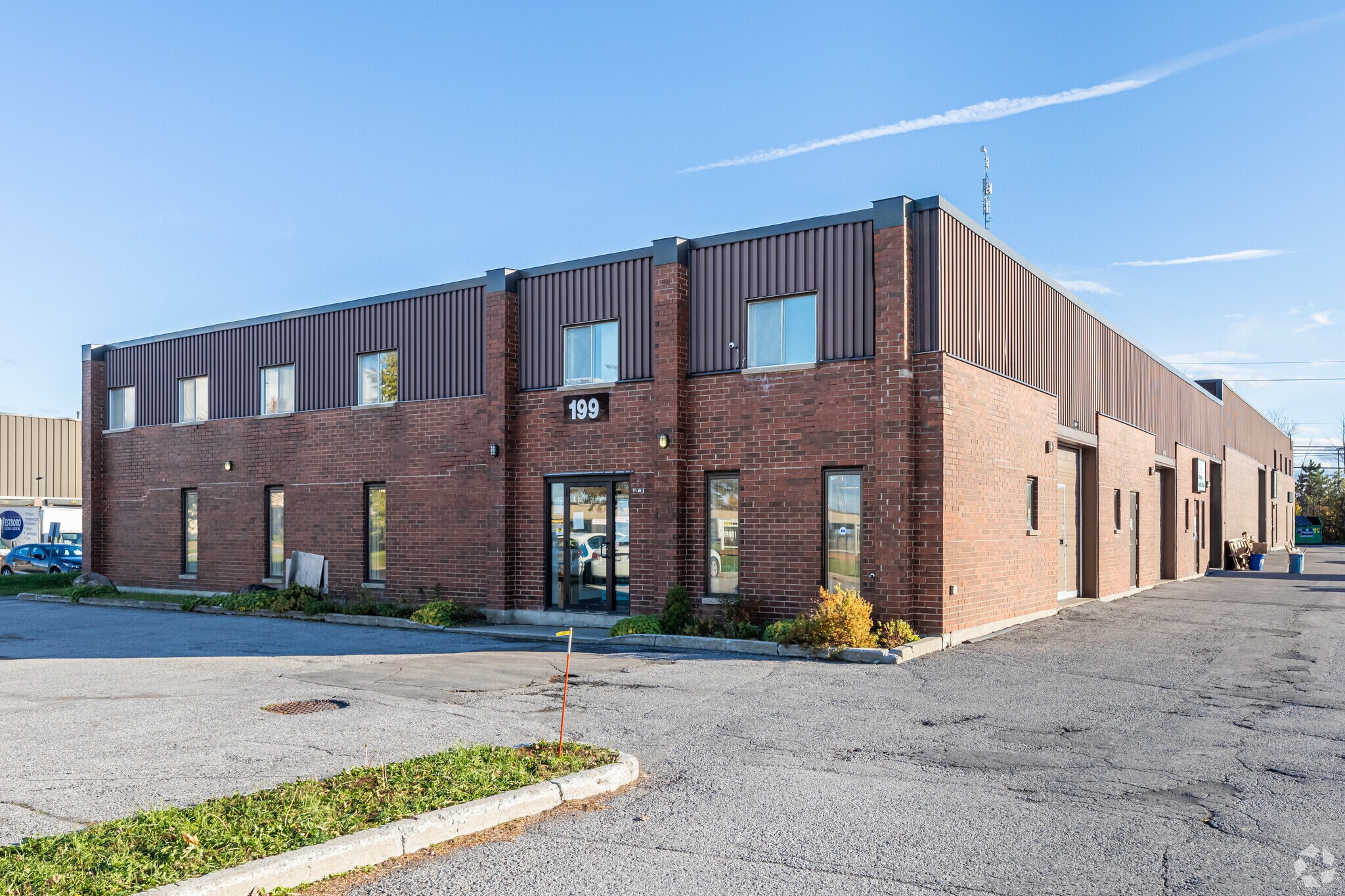 199 Colonnade Rd, Nepean, ON à louer Photo principale– Image 1 sur 4
