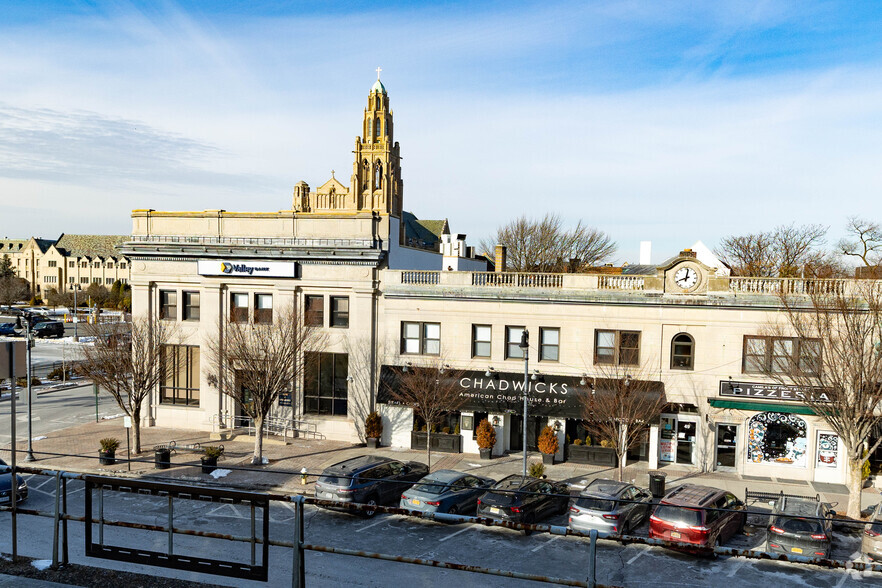 41-49 Front St, Rockville Centre, NY à louer - Photo de l’immeuble – Image 3 sur 5