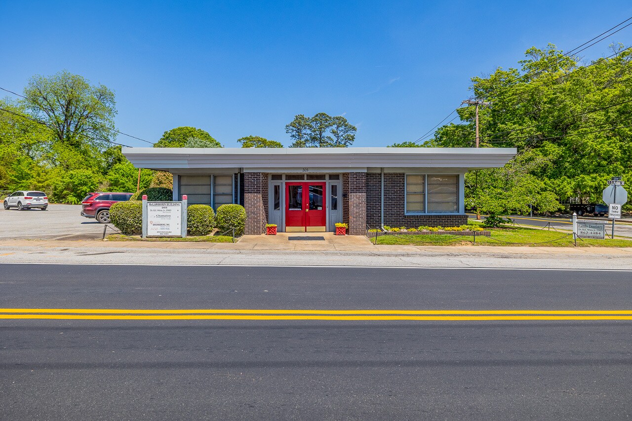 201 S Weston St, Fountain Inn, SC à vendre Photo de l’immeuble– Image 1 sur 47