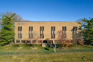 Plus de détails pour 921 Chatham Ln, Columbus, OH - Bureau à vendre
